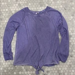 Francesca’s long sleeve front tie shirt